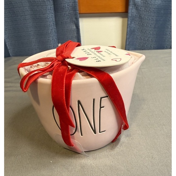 Rae Dunn Other - New Rae Dunn Valentine Pink Cut Out Heart Measuring Cups